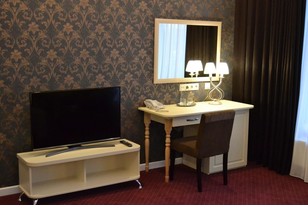 Отель Отель Ажур Одесса-45