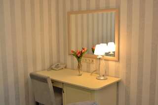 Отель Отель Ажур Одесса Семейный полулюкс-3